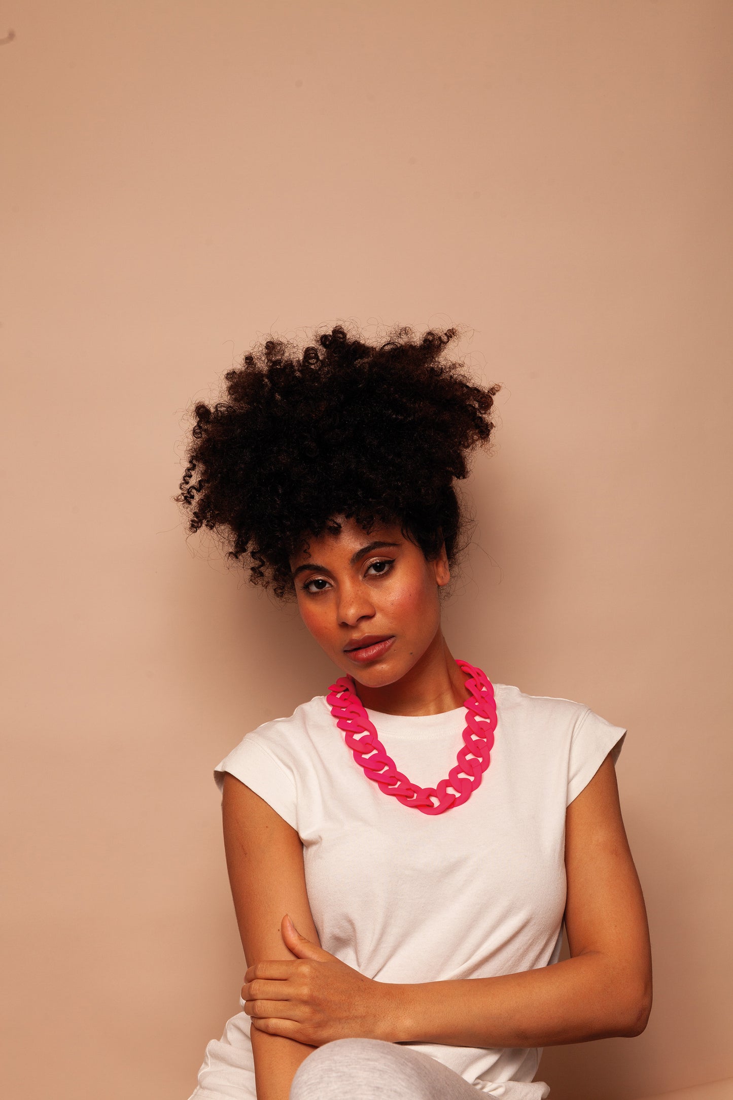 Statement Necklace – Chunky Matte Neon Pink Chain Links