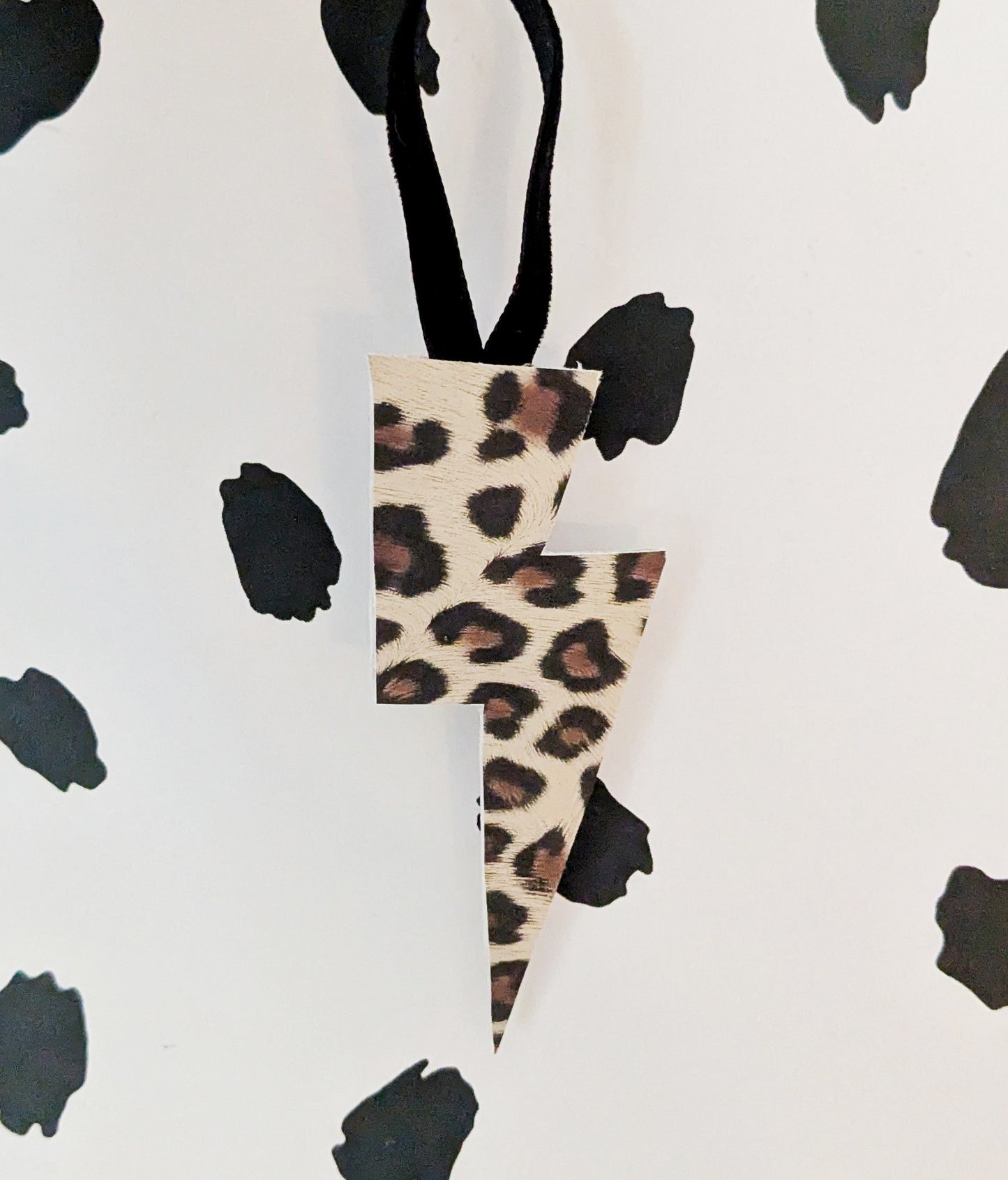 Leopard Print Tree Bolts - Natural Christmas Tree Decorations