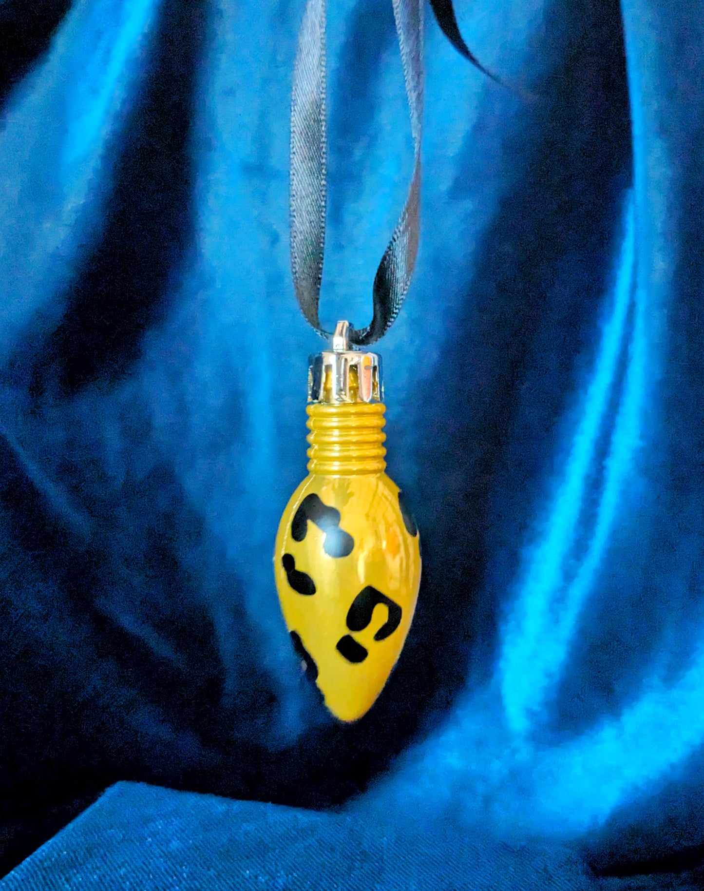 Leopard Print Bulb Bauble Tree Decorations